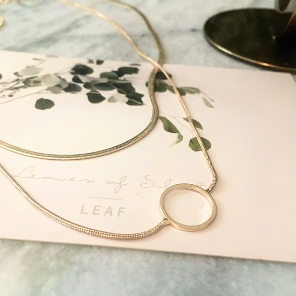 Layered Circle Snake Chain Chic Gold Necklace - Picture 6 of 8